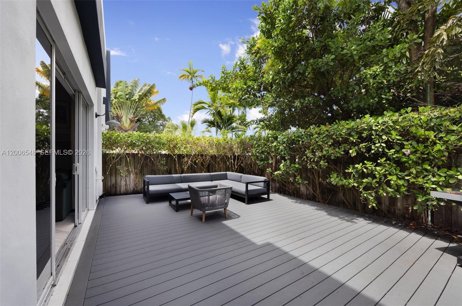 SOUTH BAY ESTATES - Residential