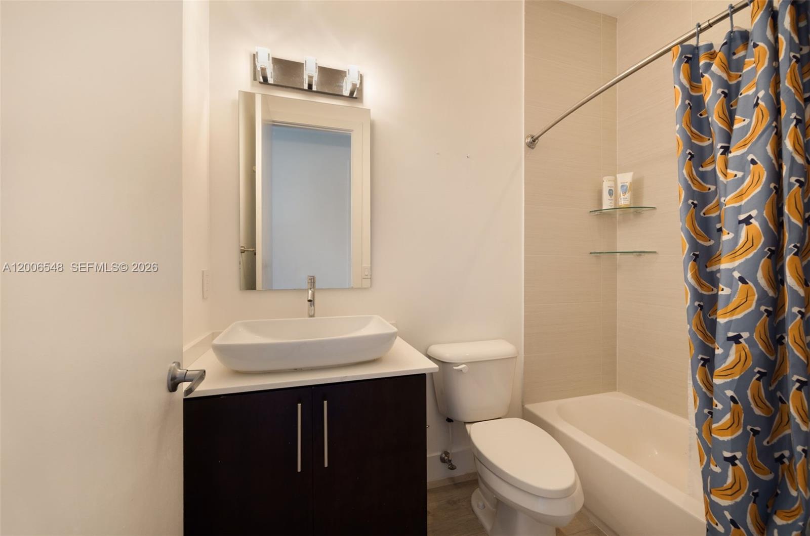 SOUTH BAY ESTATES - Residential