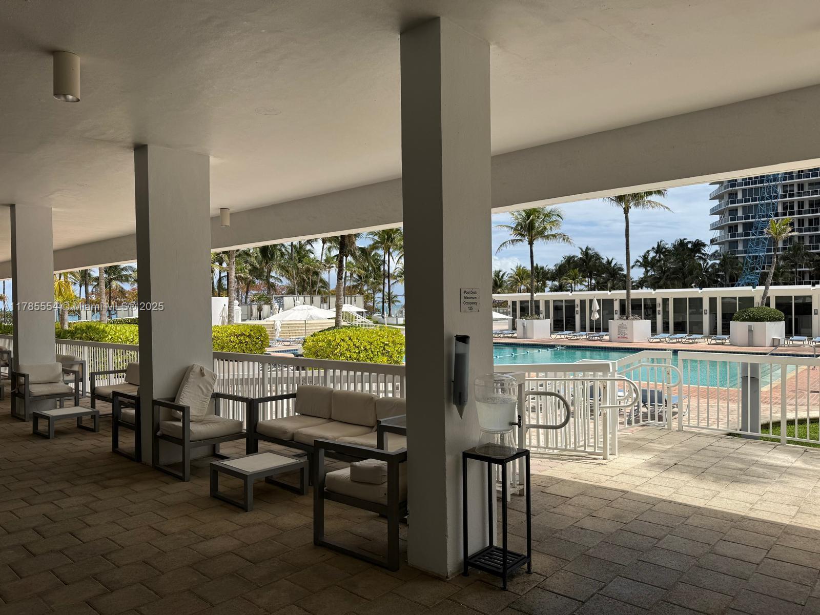 HARBOUR HOUSE CONDO - Residential