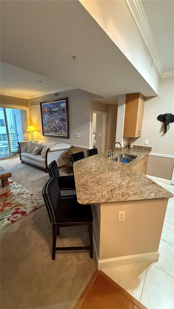 RADIUS CONDO - Residential