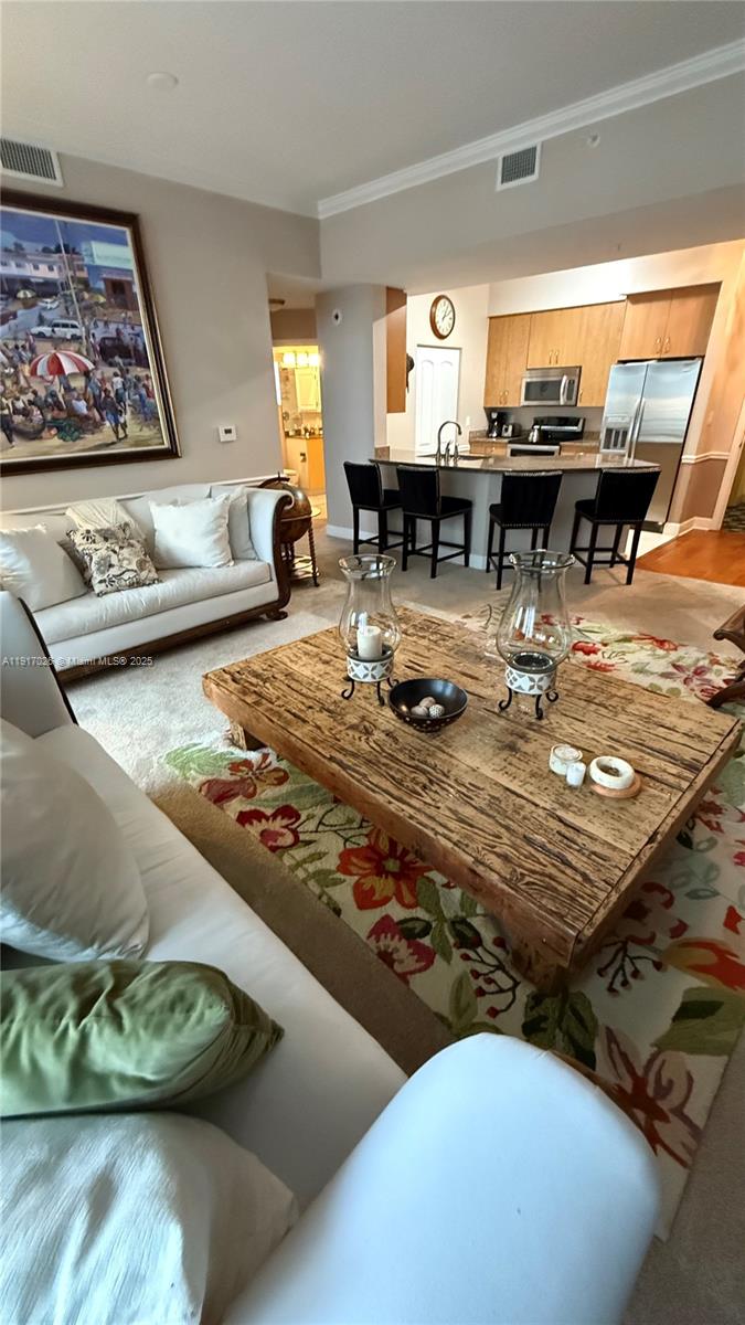 RADIUS CONDO - Residential