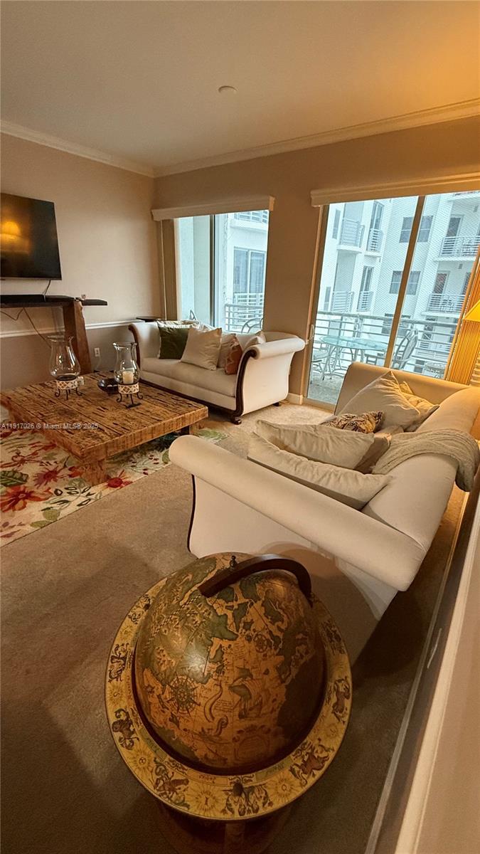 RADIUS CONDO - Residential