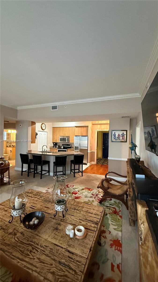 RADIUS CONDO - Residential