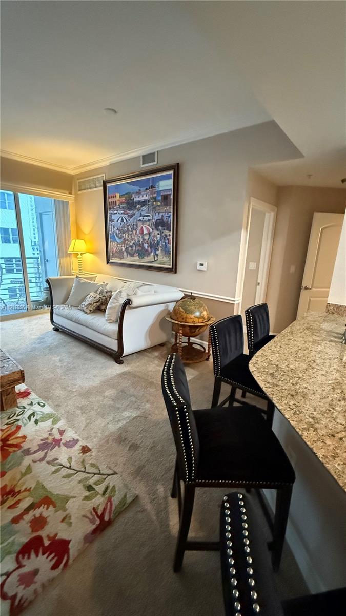 RADIUS CONDO - Residential