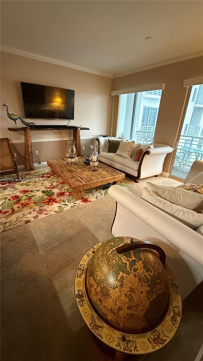 RADIUS CONDO - Residential