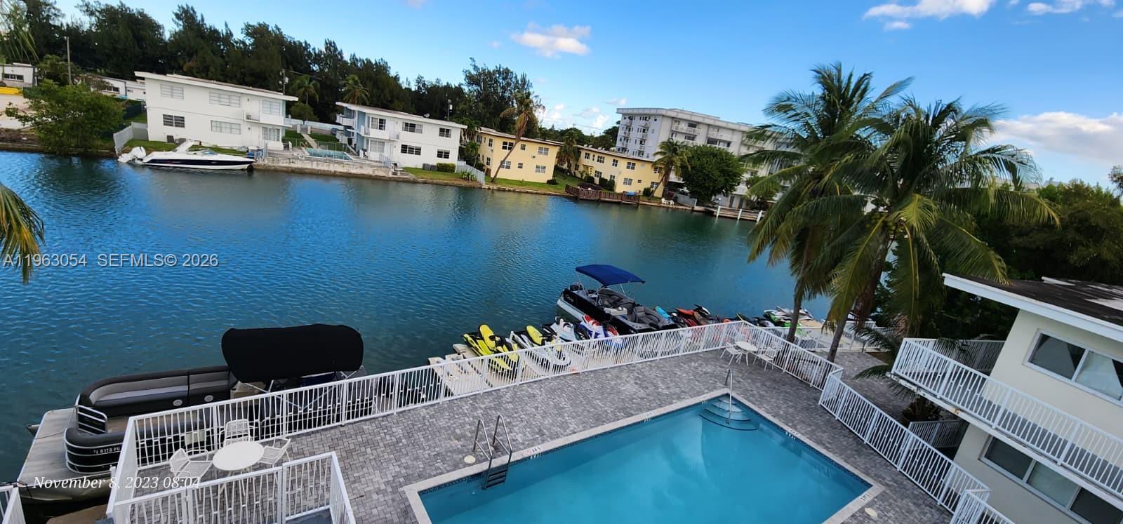 1225 Marseille Dr 22