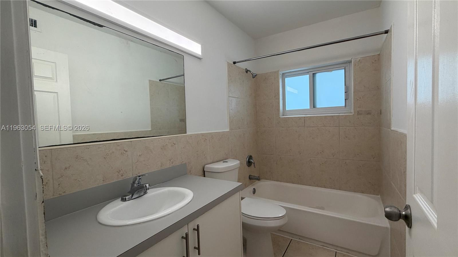 THE MARSEILLES CONDO - Residential Lease