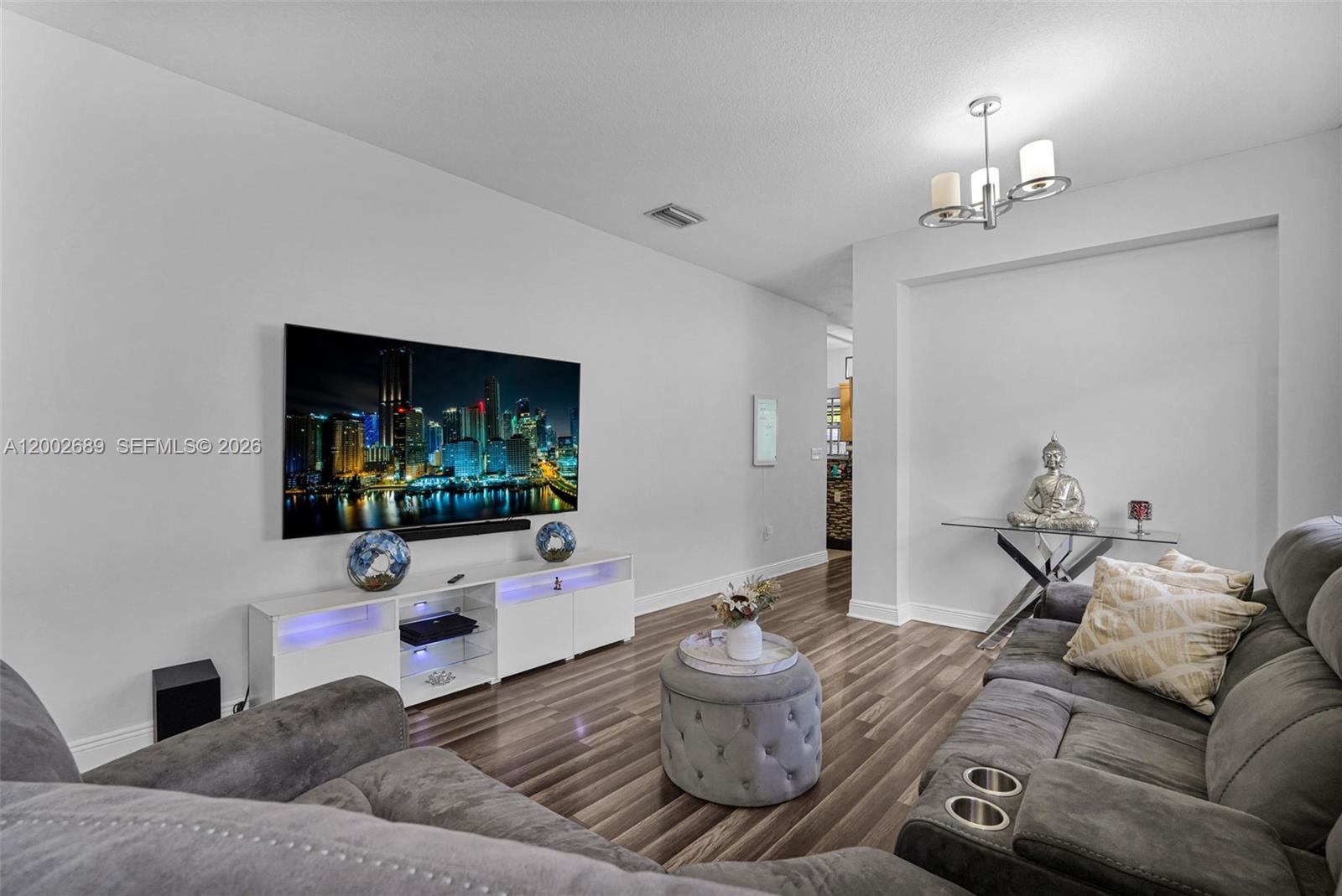 PACIFICA ESTATES - Residential