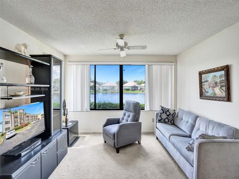 Condominium in Tamarac FL 9651 Belfort Cir Cir 9.jpg