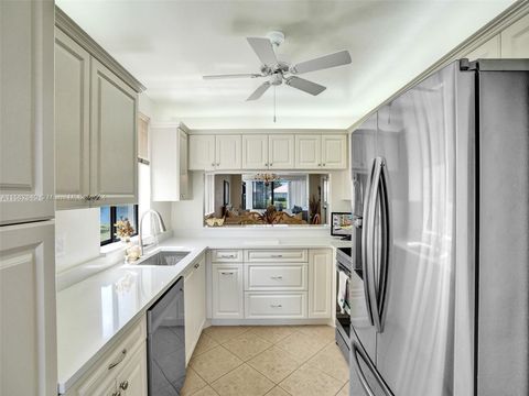 Condominium in Tamarac FL 9651 Belfort Cir Cir 6.jpg