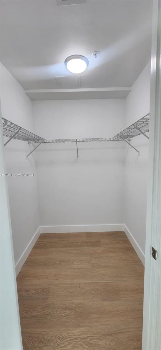 THE OAKS I CONDO - Residential