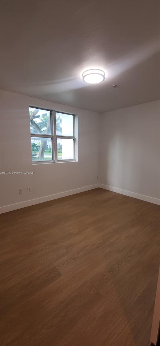 THE OAKS I CONDO - Residential