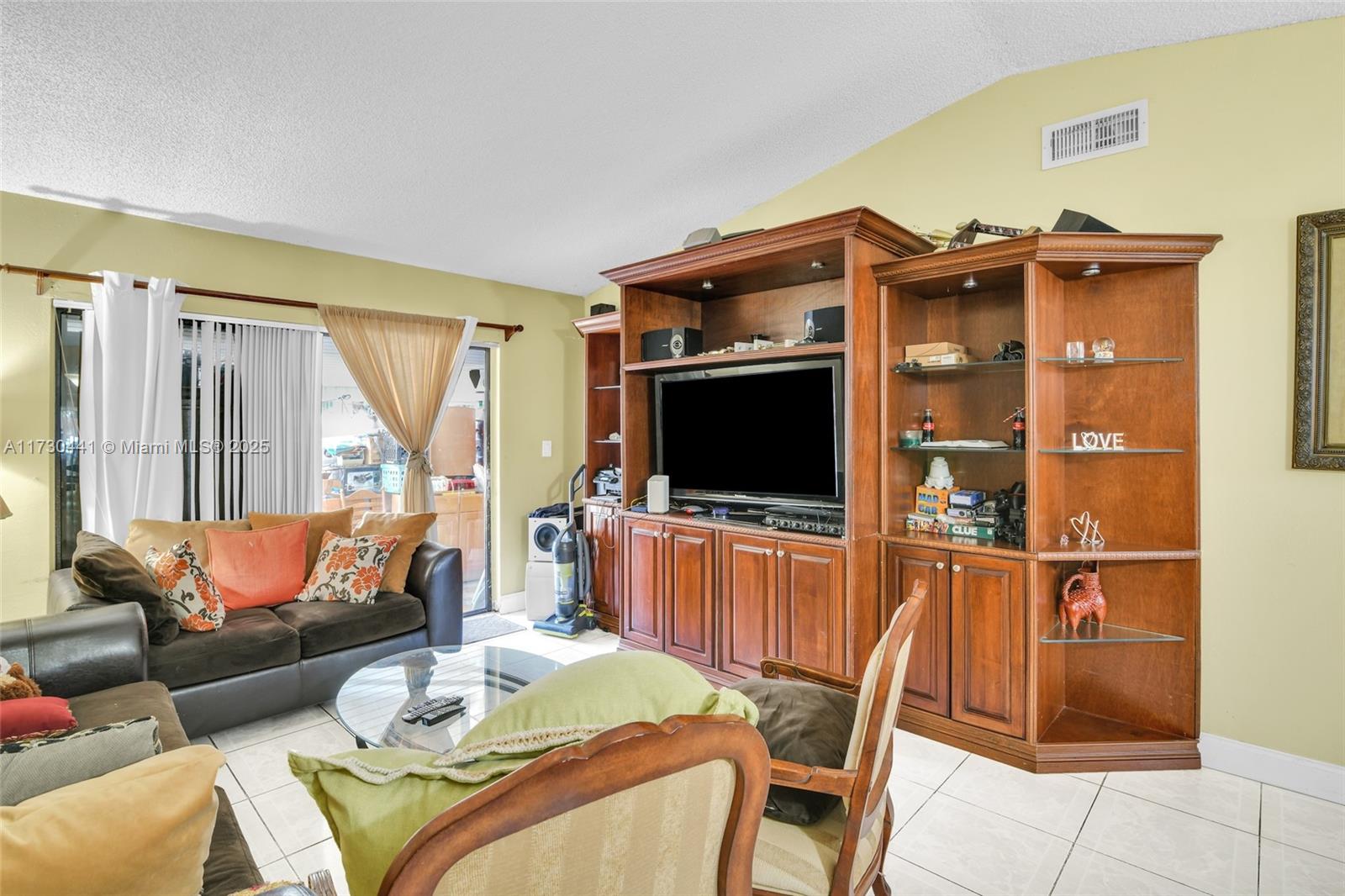 EDGEWATER PARK - Residential