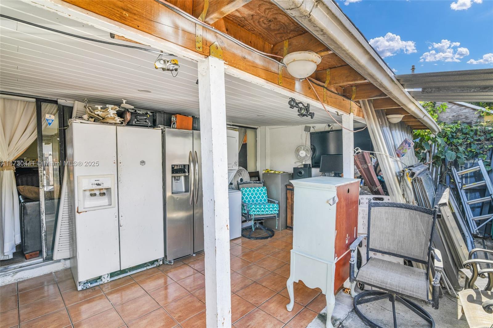 EDGEWATER PARK - Residential
