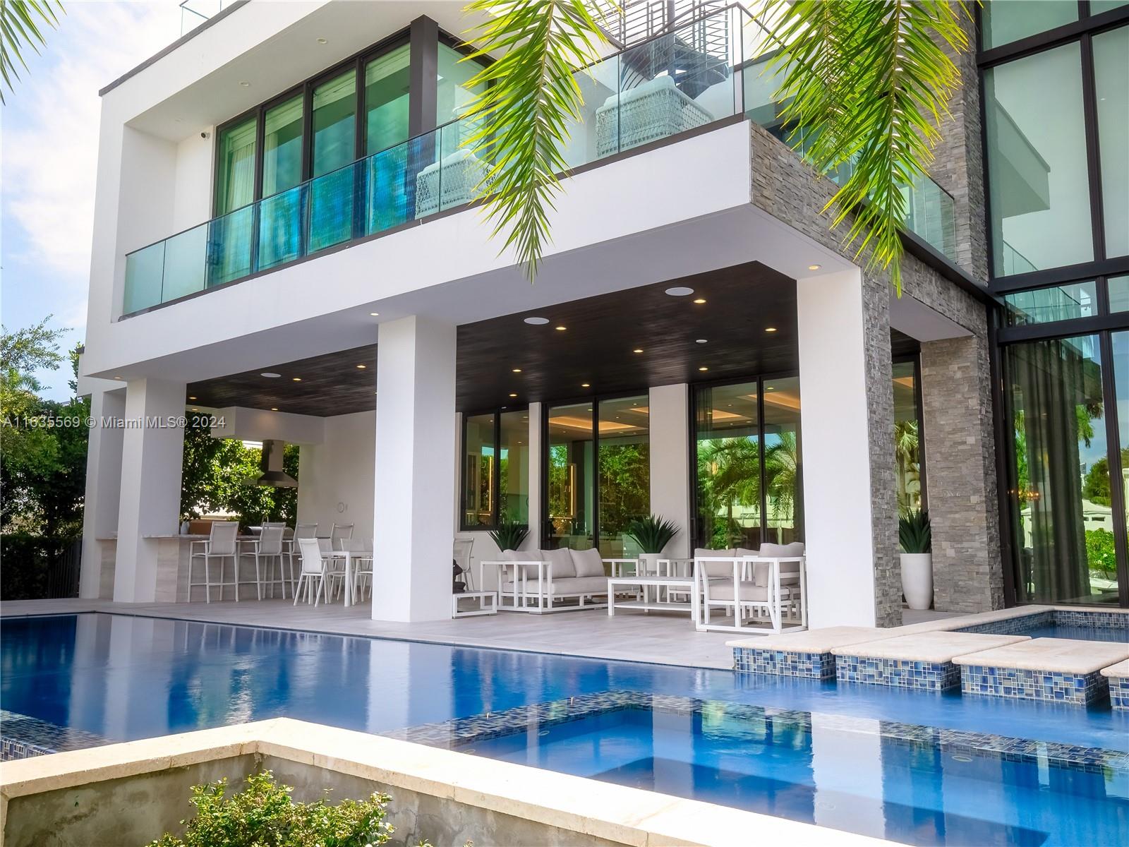 CORAL ISLES - Residential