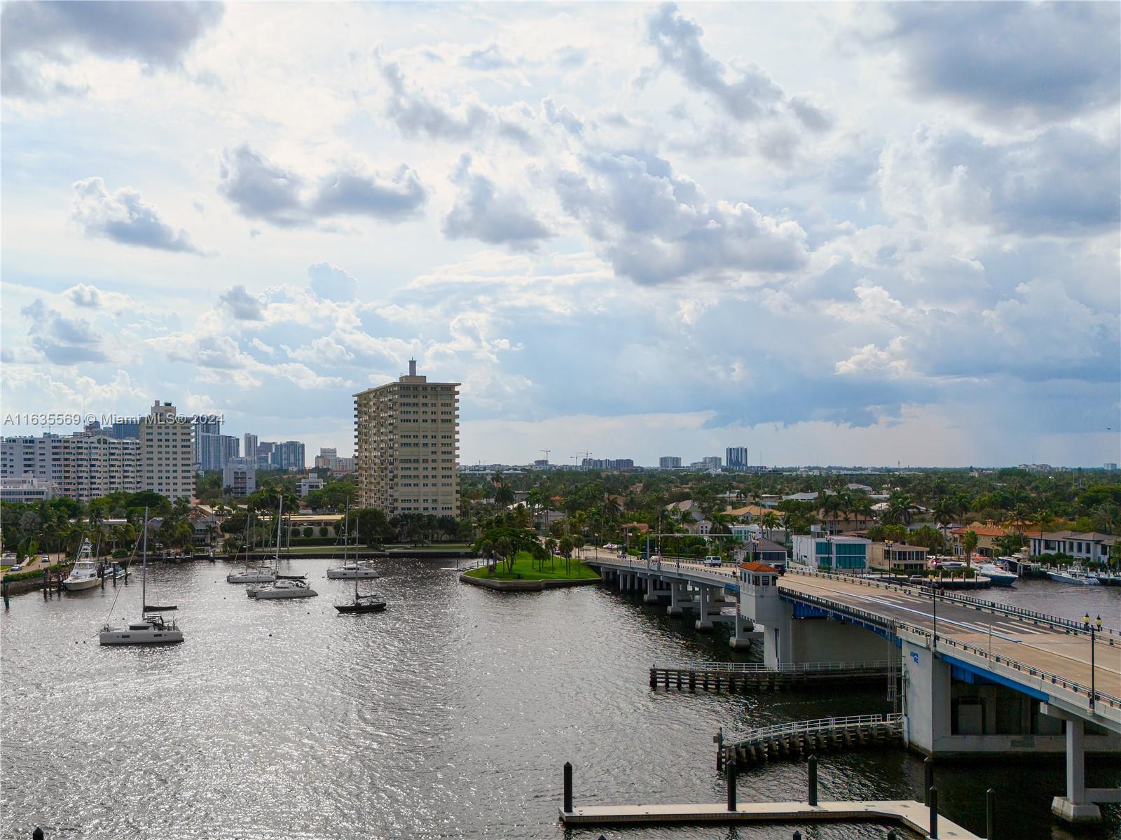 CORAL ISLES - Residential