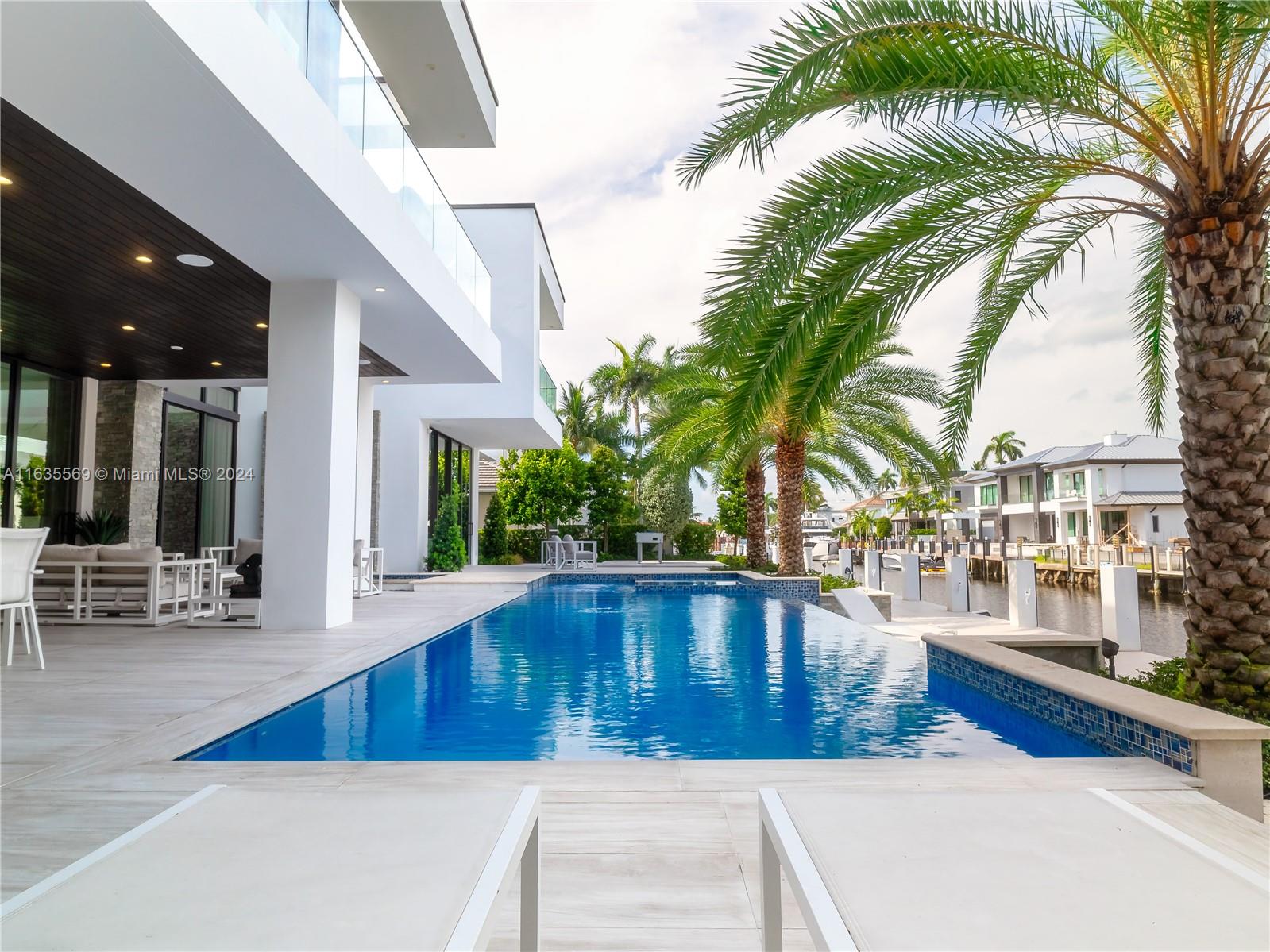 CORAL ISLES - Residential