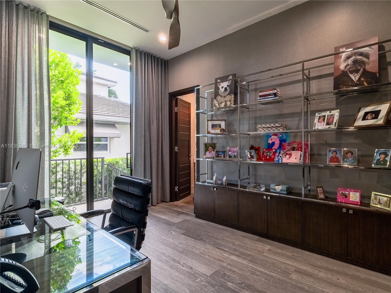 CORAL ISLES - Residential