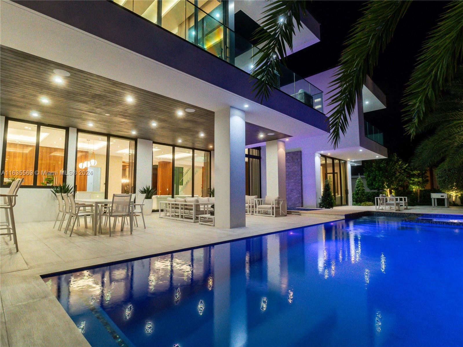 CORAL ISLES - Residential