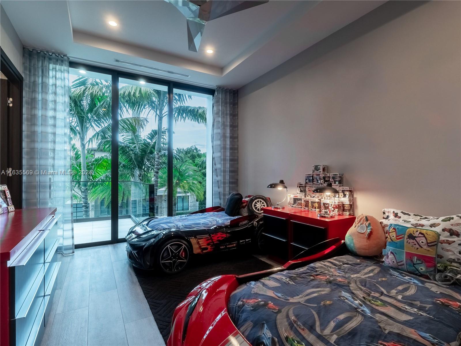 CORAL ISLES - Residential