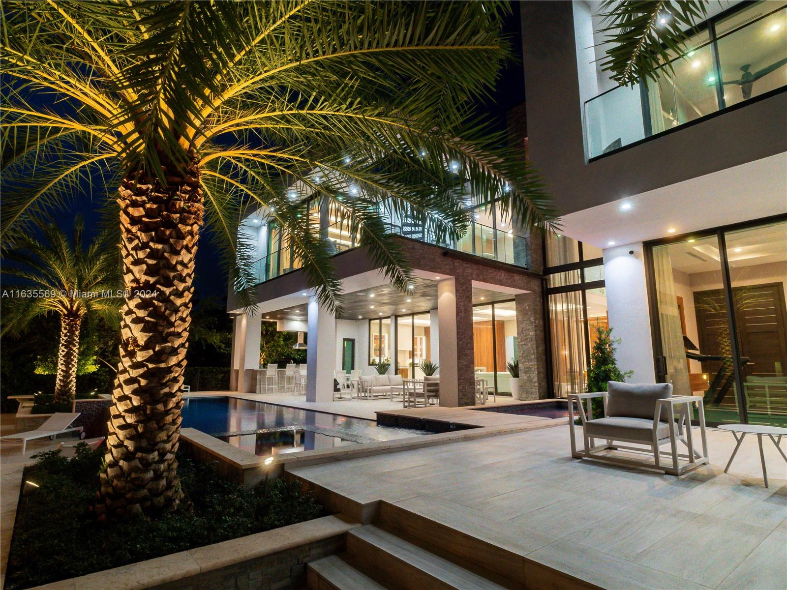 CORAL ISLES - Residential