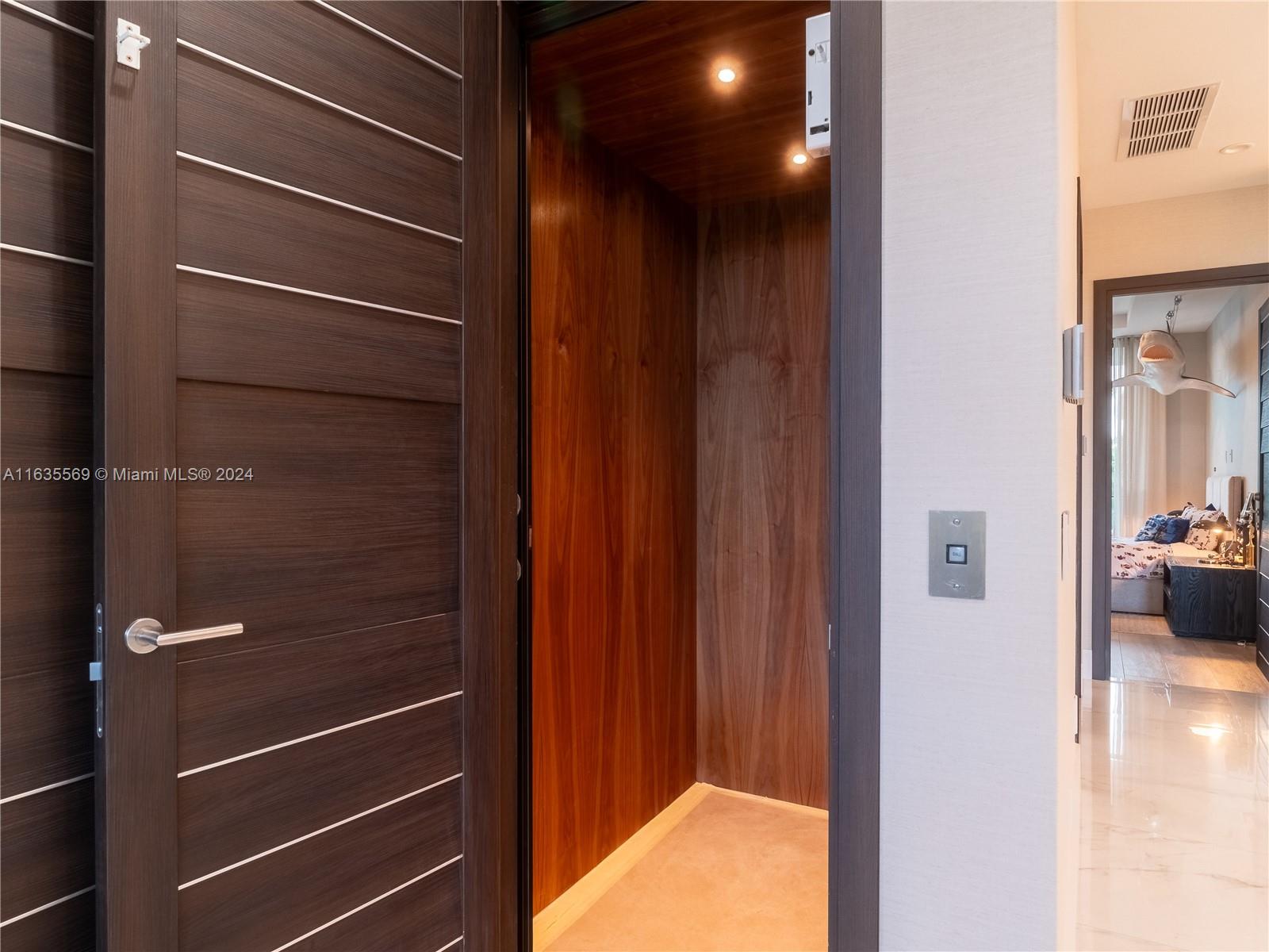 CORAL ISLES - Residential