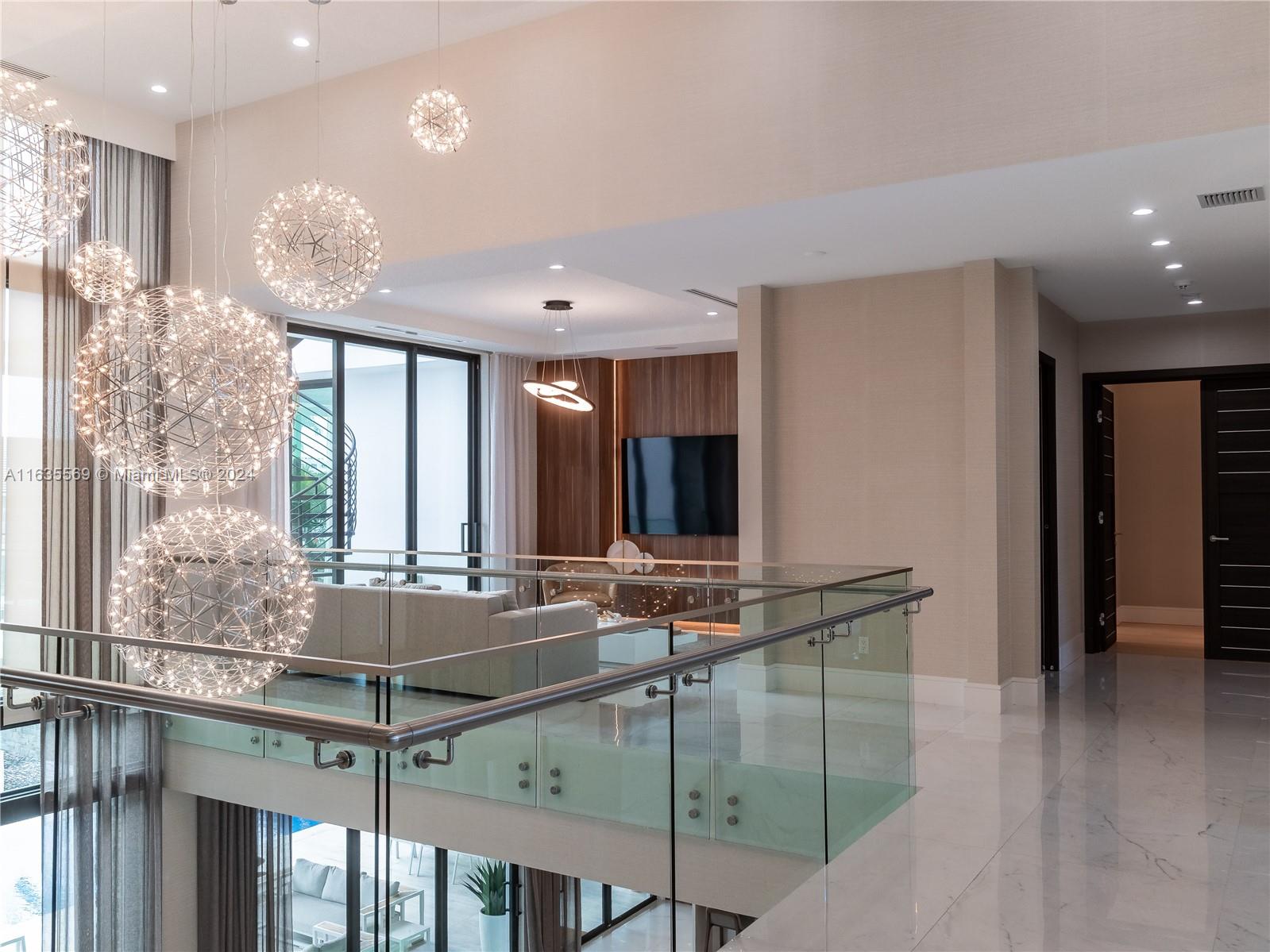 CORAL ISLES - Residential