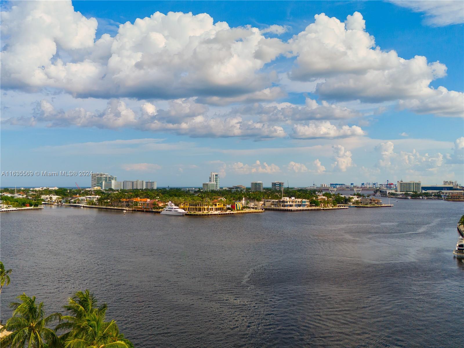 CORAL ISLES - Residential