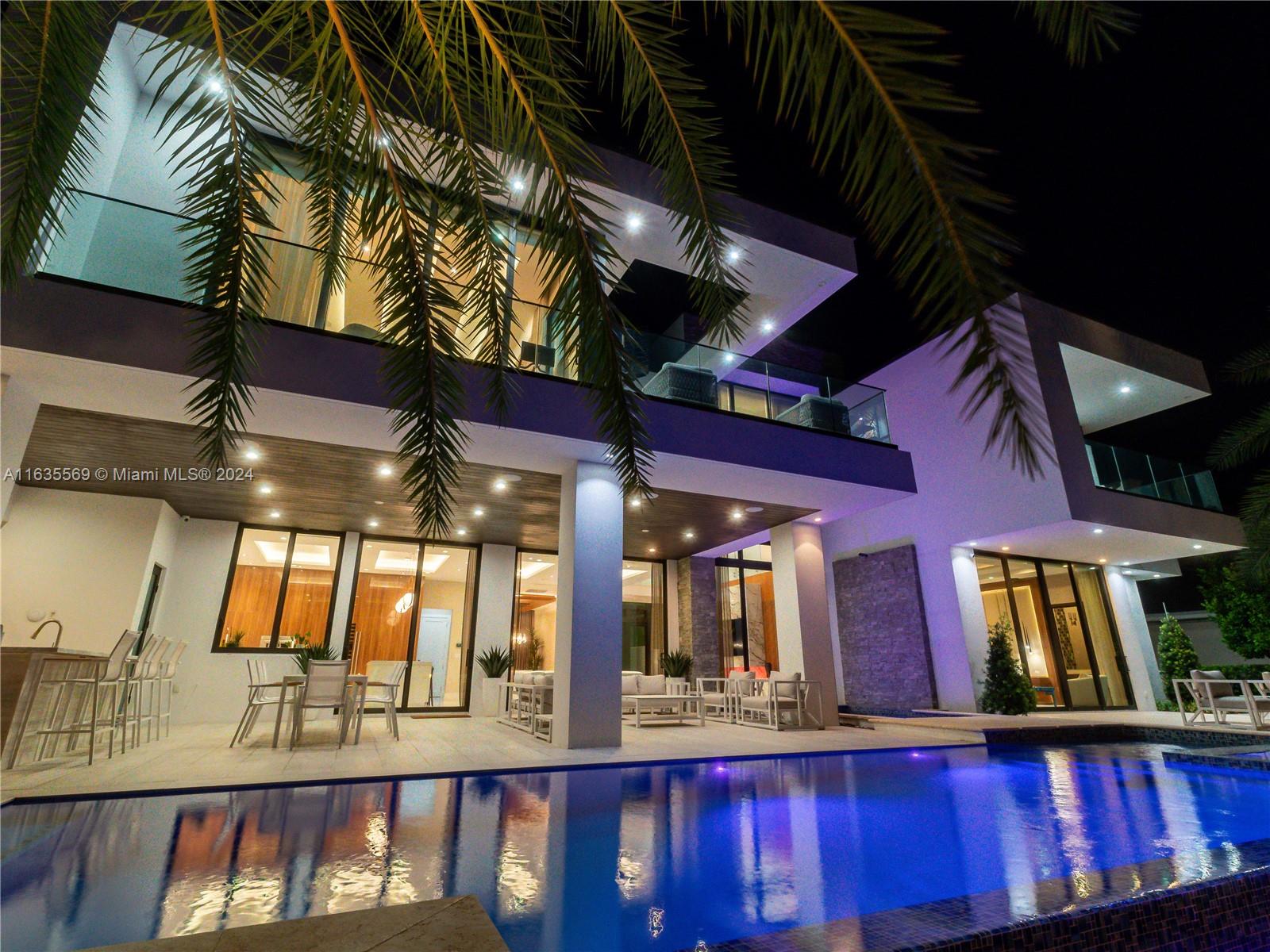 CORAL ISLES - Residential