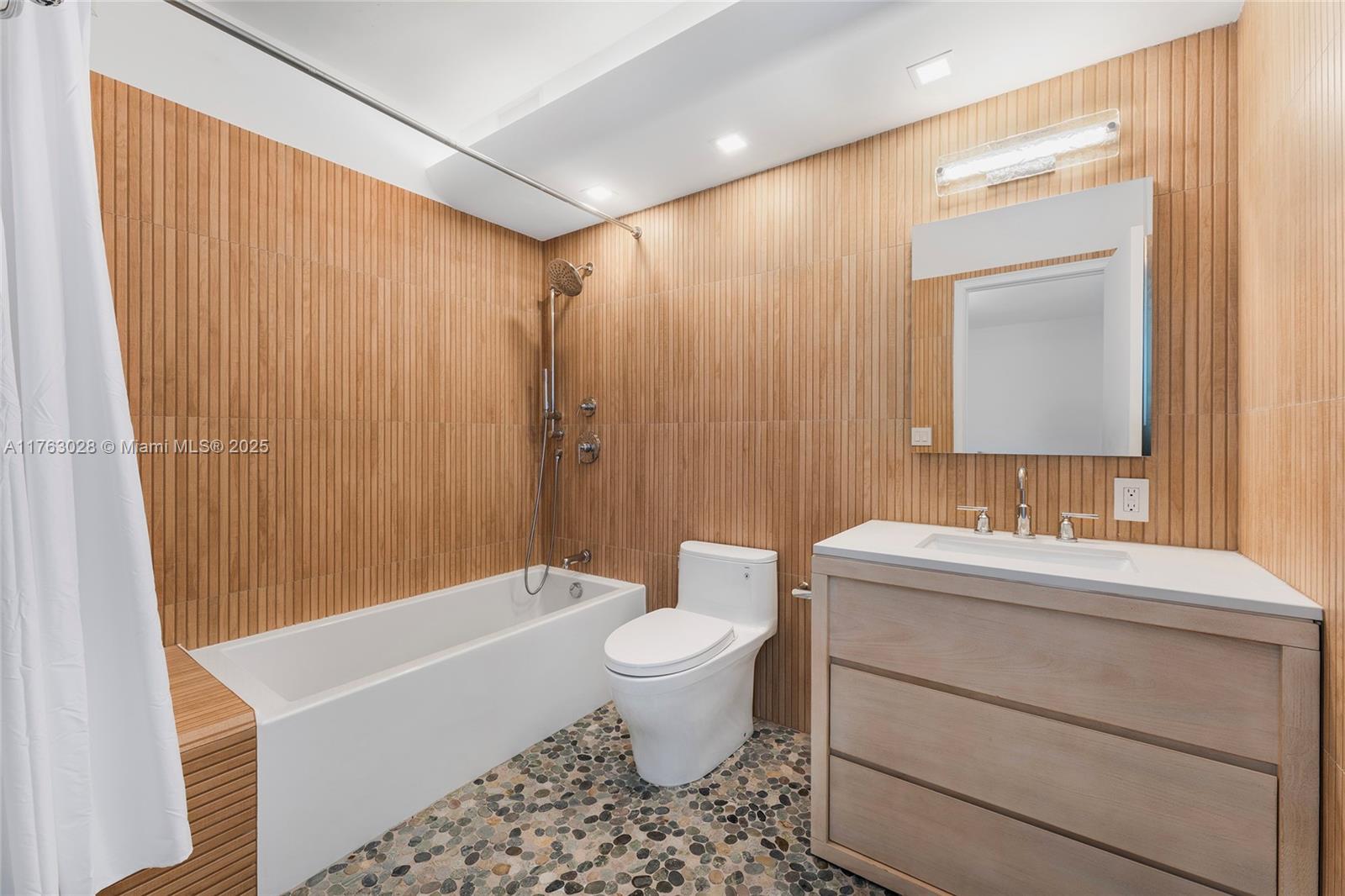 VILLA DI MARE CONDO - Residential