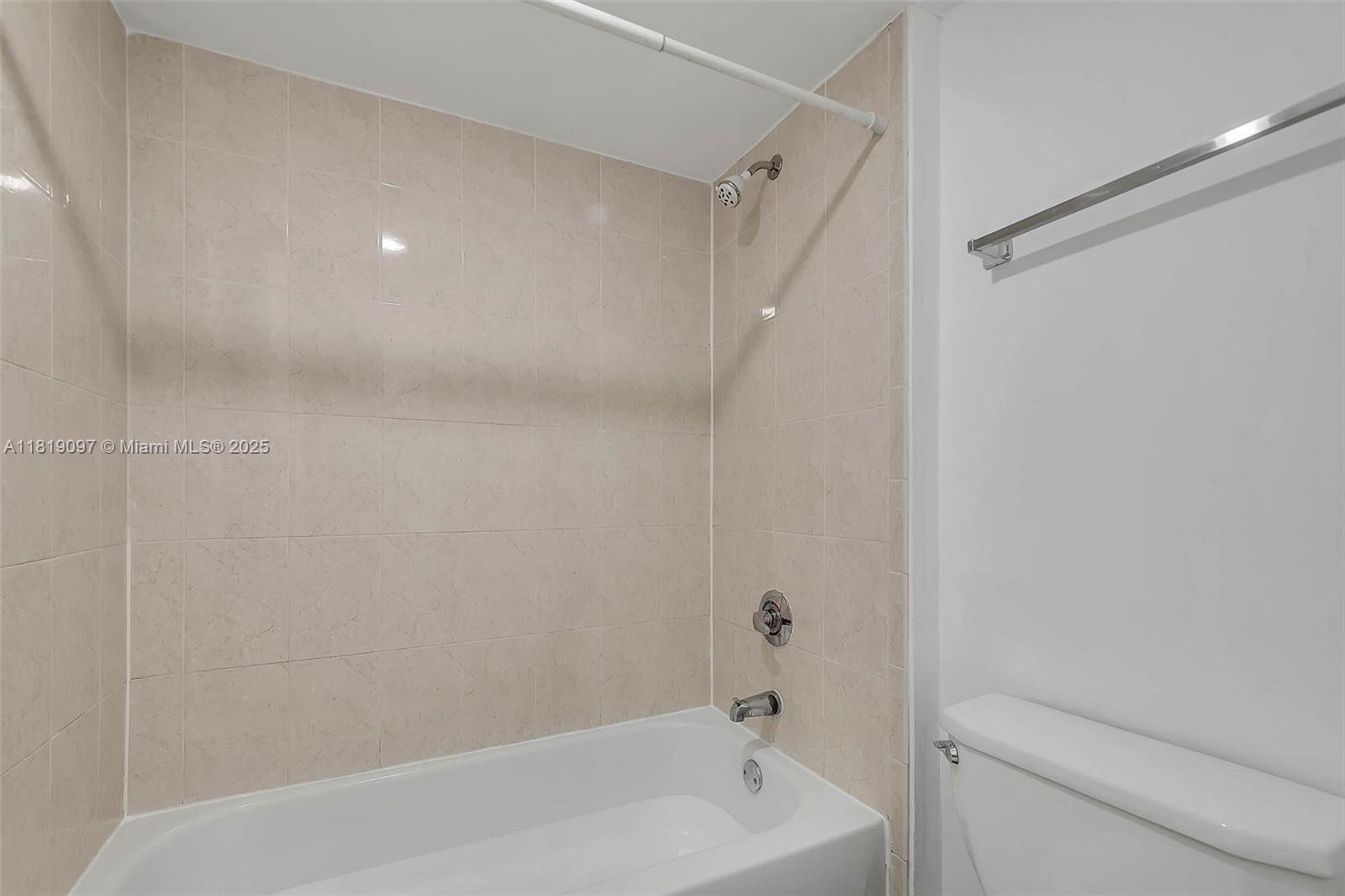 VERABELLA FALLS CONDO - Residential Lease