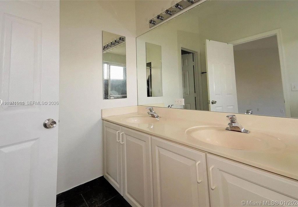 Photo of 8331 Via Serena #8331, Boca Raton, FL 33433 (MLS # A11971911)