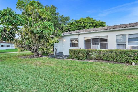 950 NE 113th St Biscayne Park FL 33161