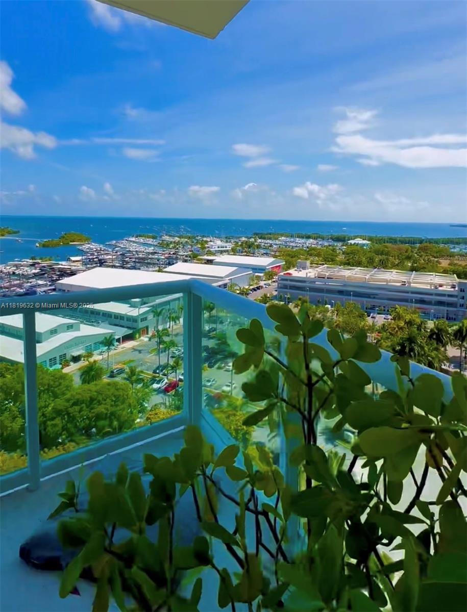 2645 S Bayshore Dr 1403