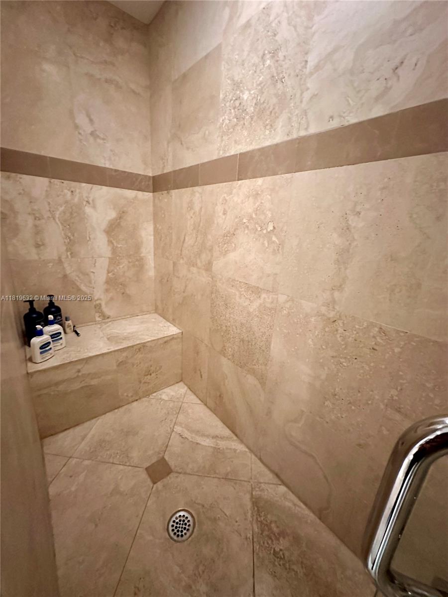 GROVE HILL TOWER CONDO - Residential Lease