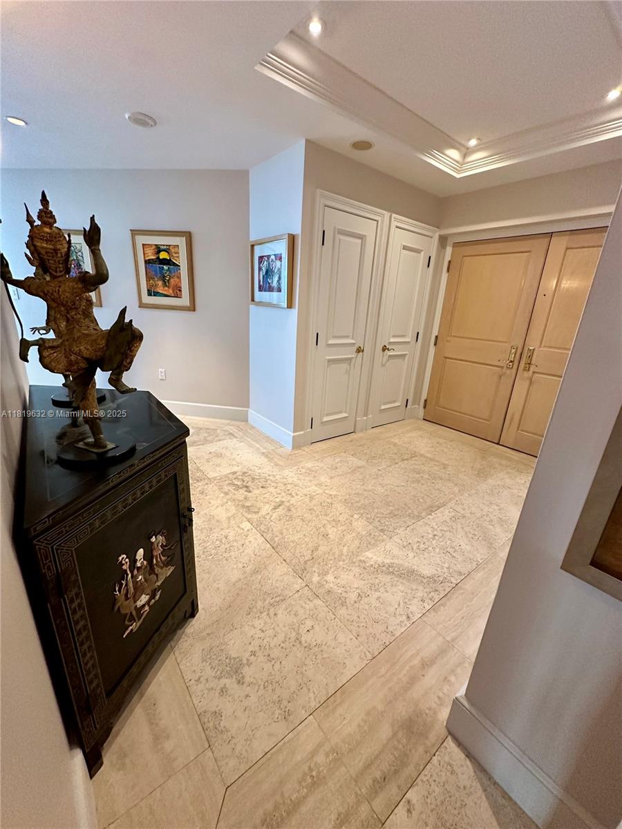 GROVE HILL TOWER CONDO - Residential Lease