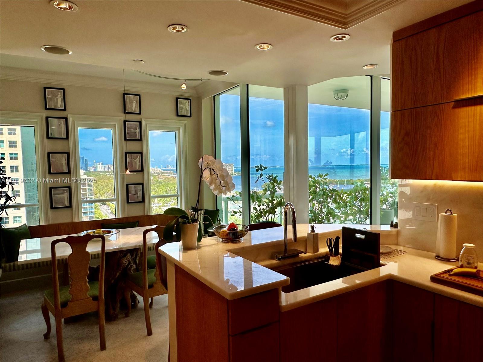 GROVE HILL TOWER CONDO - Residential Lease