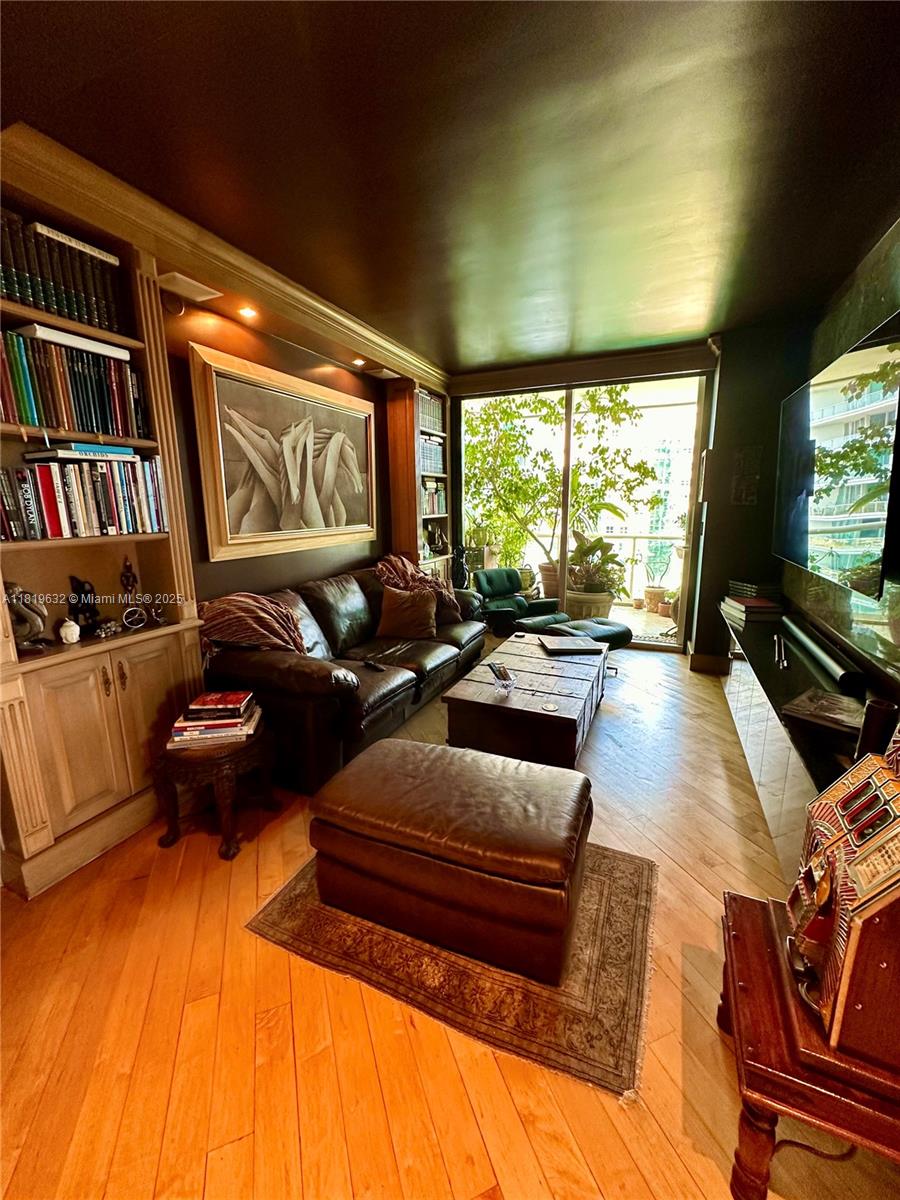 GROVE HILL TOWER CONDO - Residential Lease