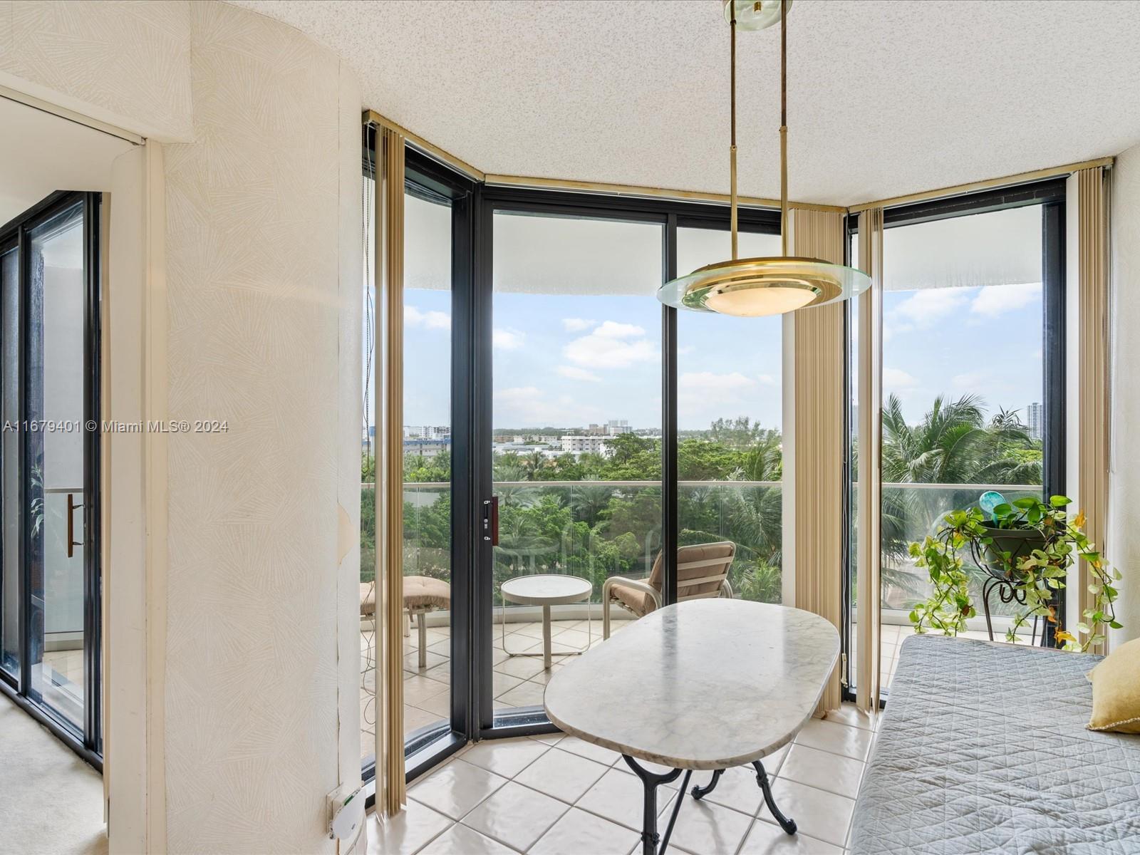 2800 ISL BLVD WILLIAMS IS - Residential