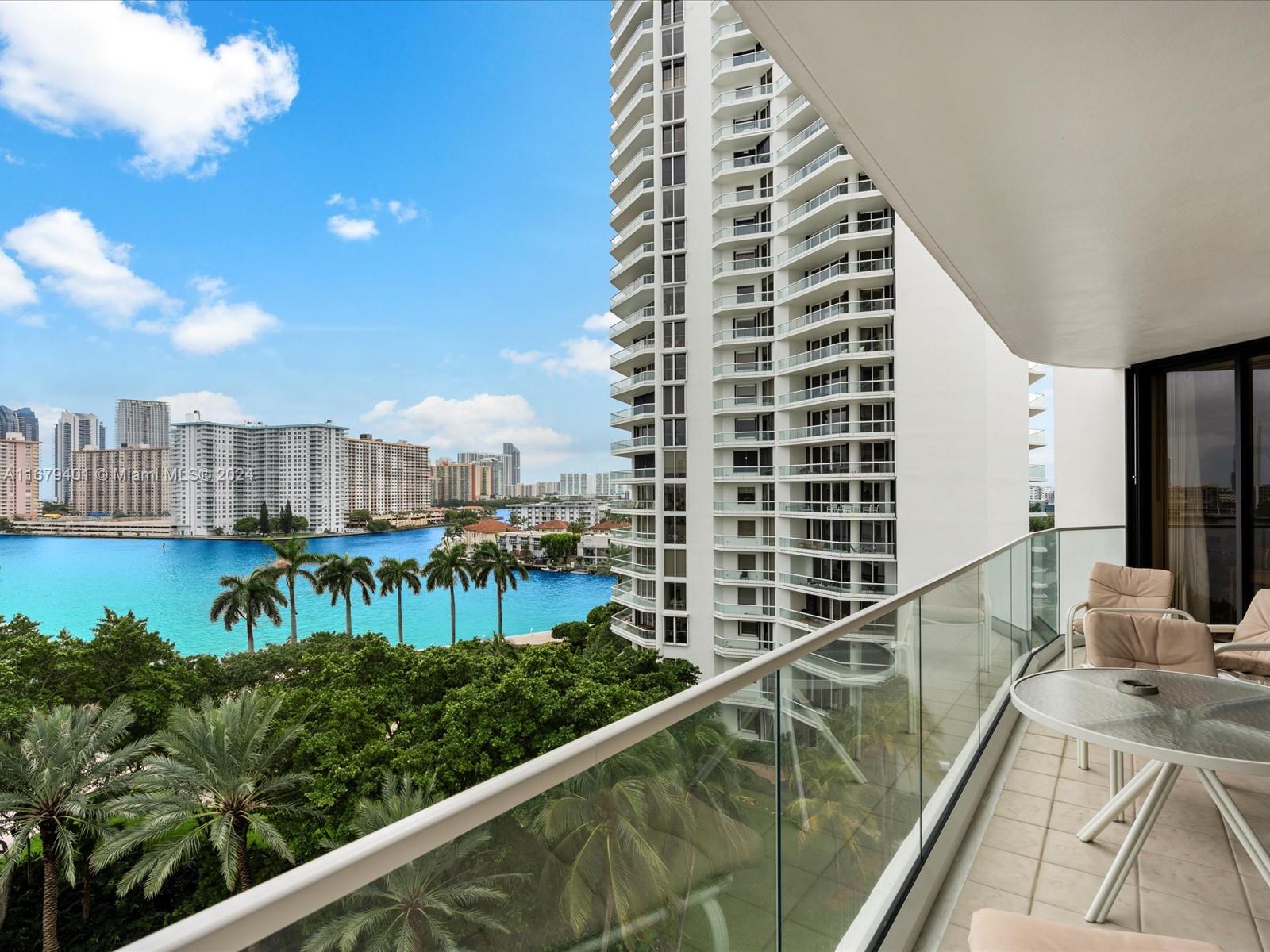 2800 ISL BLVD WILLIAMS IS - Residential