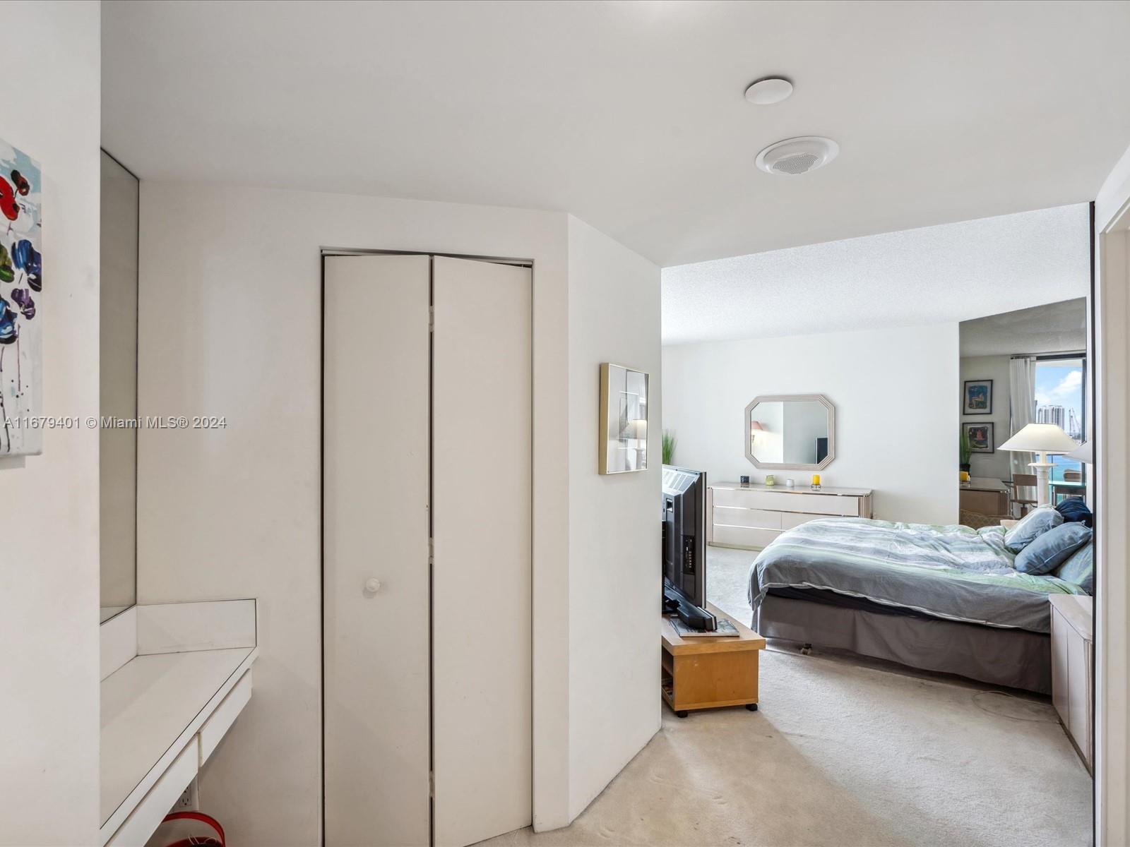 2800 ISL BLVD WILLIAMS IS - Residential