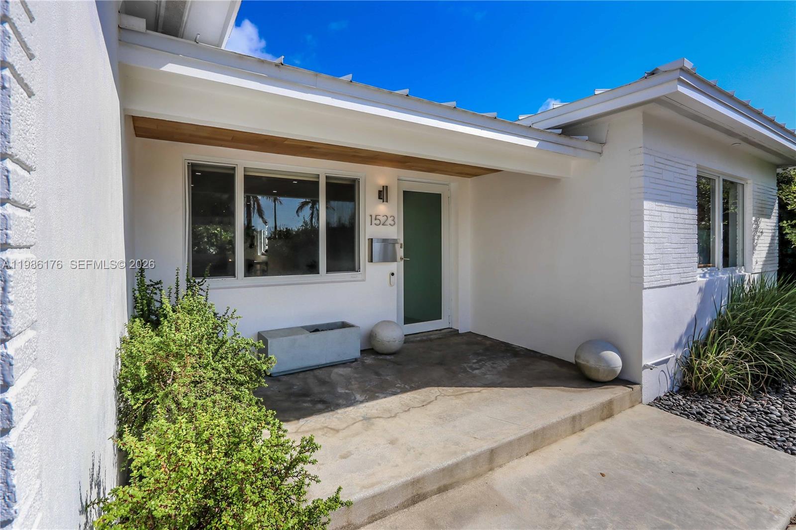 HOLLYWOOD COUNTRY CLUB DI - Residential