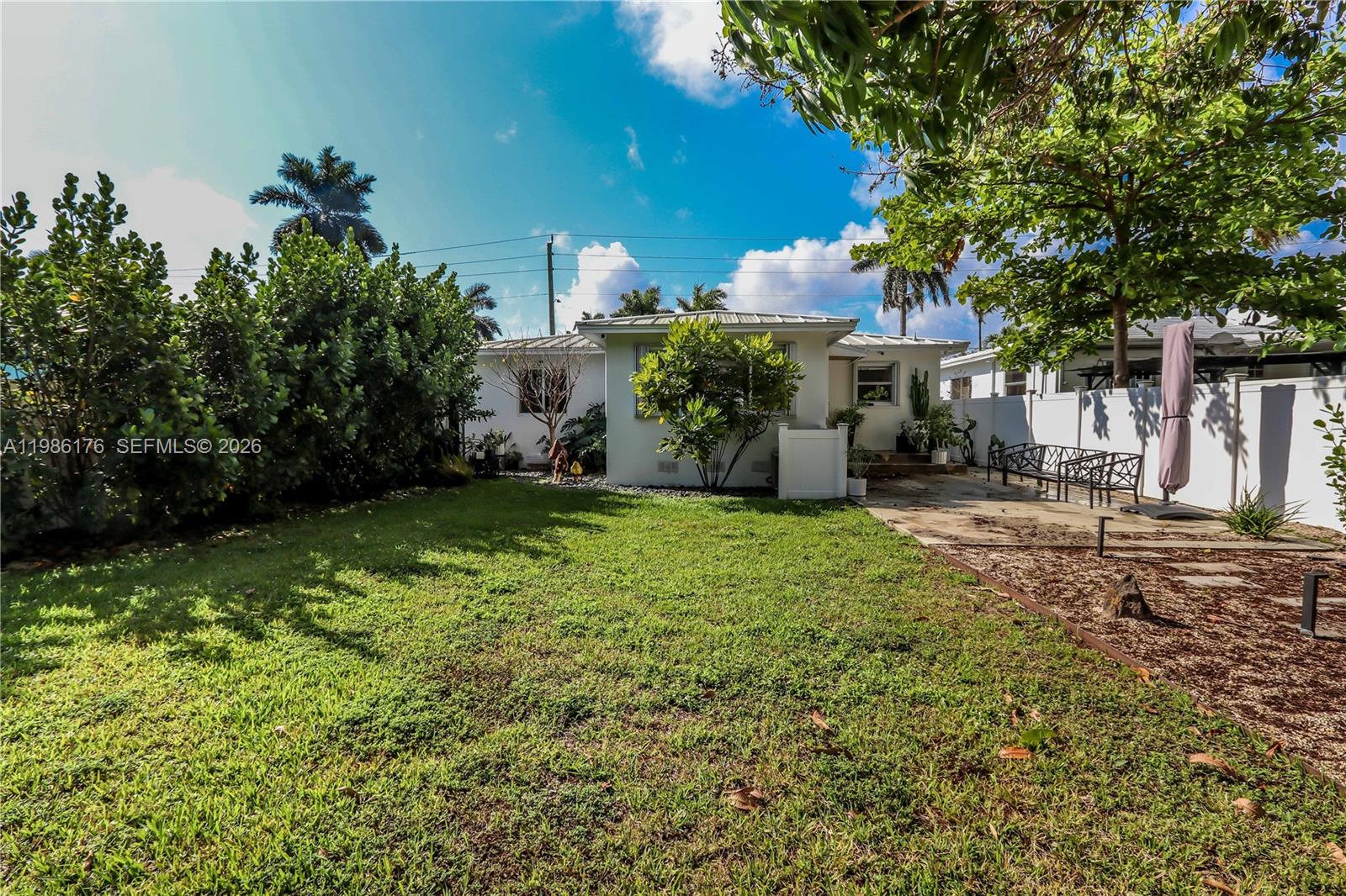 HOLLYWOOD COUNTRY CLUB DI - Residential