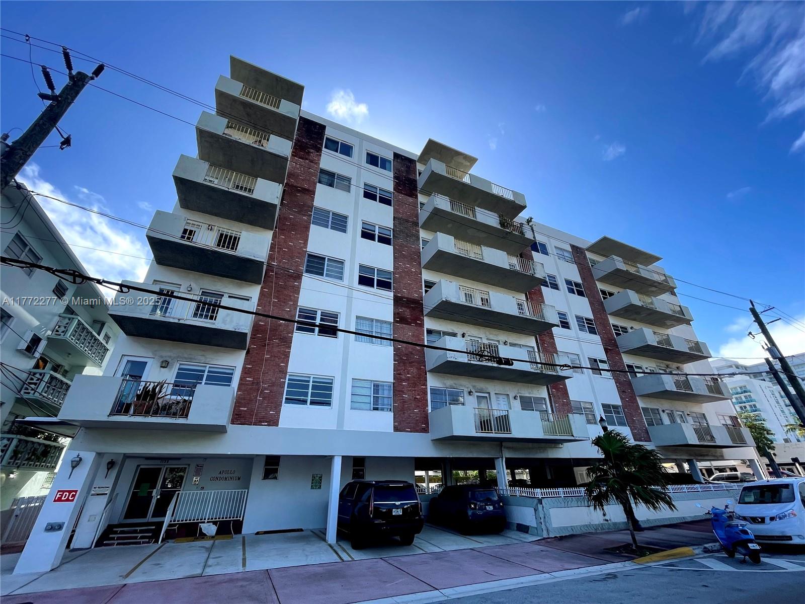 Rental Property at 1130 11th St 5F, Miami Beach, Miami-Dade County, Florida - Bedrooms: 1 
Bathrooms: 1  - $2,300 MO.
