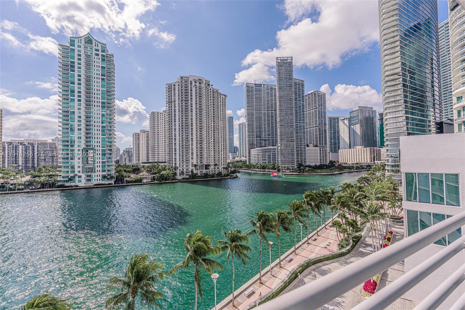 325 S Biscayne Blvd 719