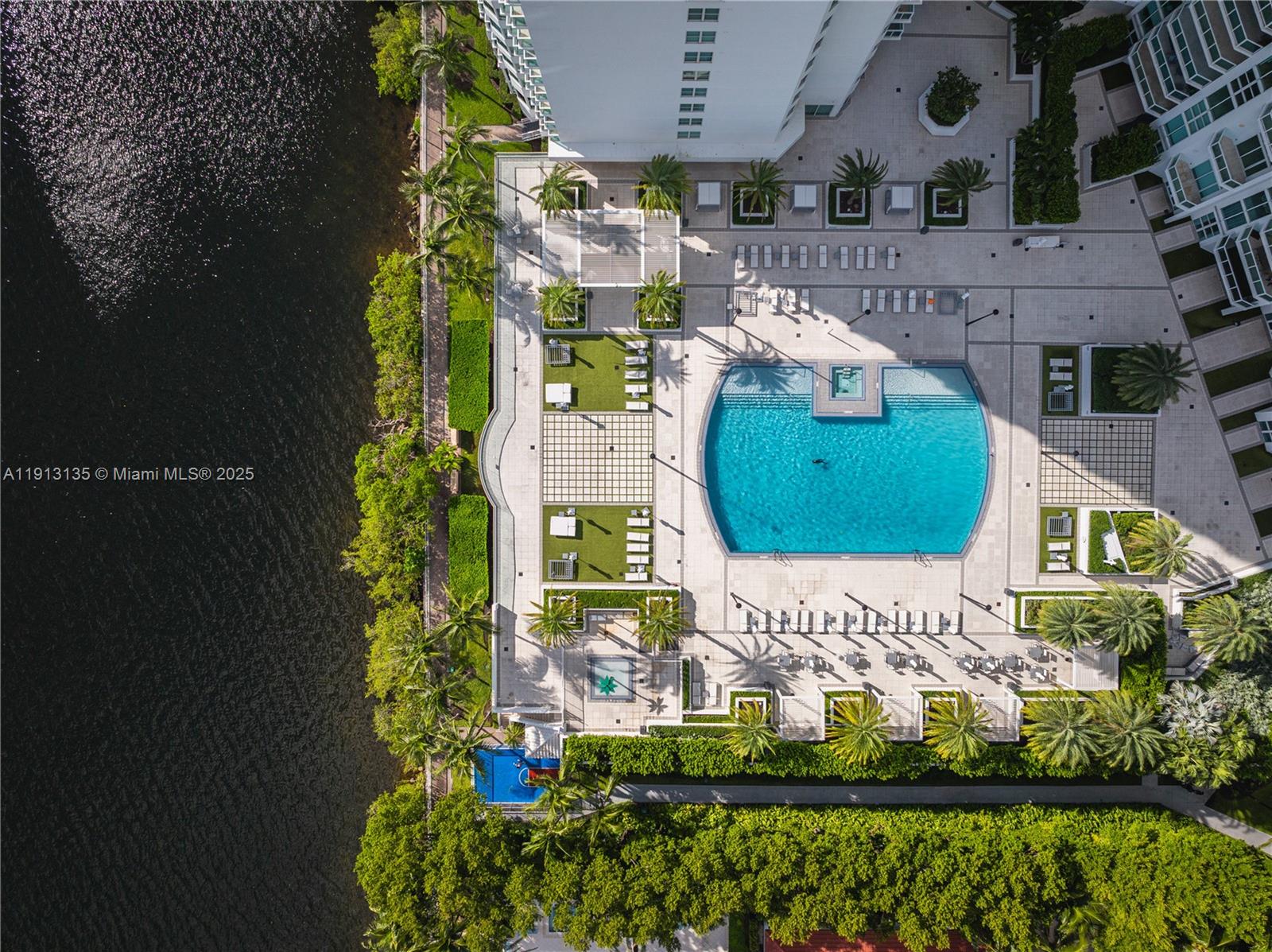 THE PENINSULA II CONDO - Residential