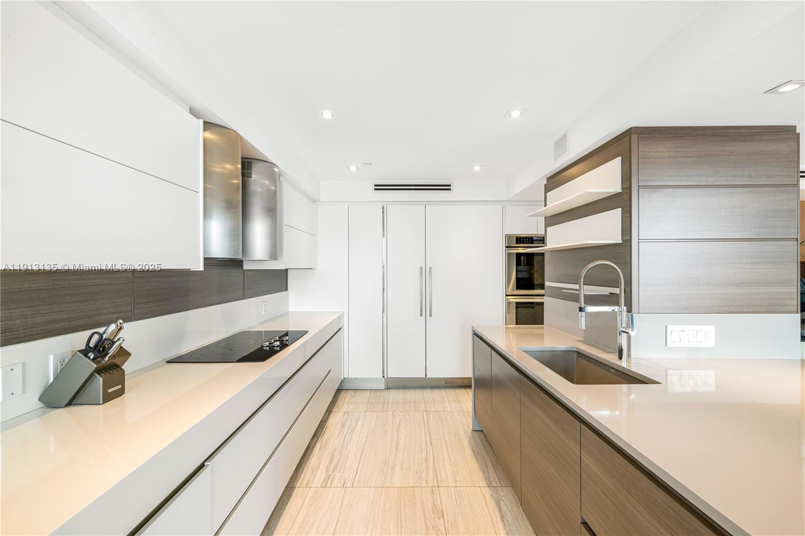 THE PENINSULA II CONDO - Residential