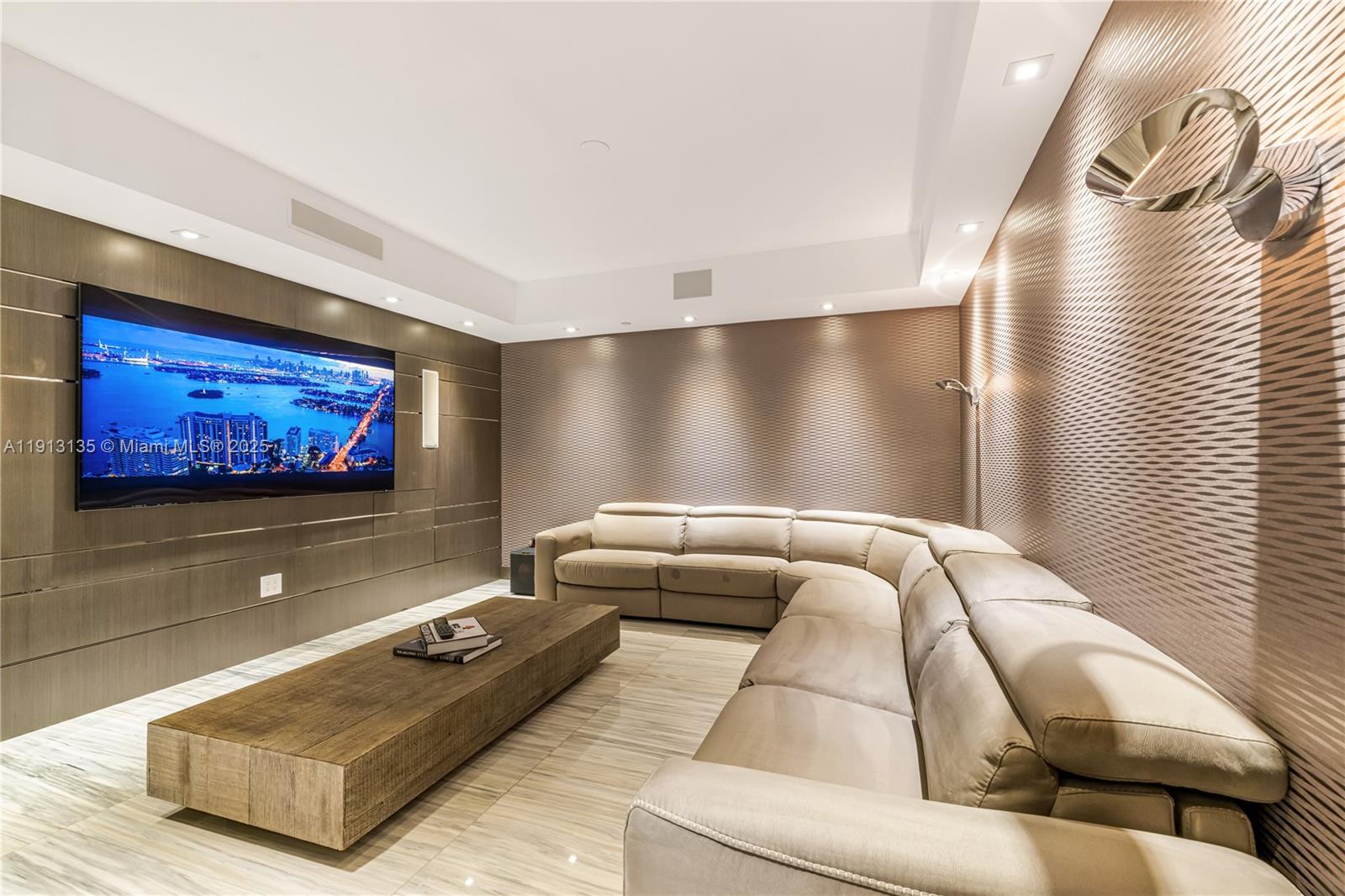 THE PENINSULA II CONDO - Residential