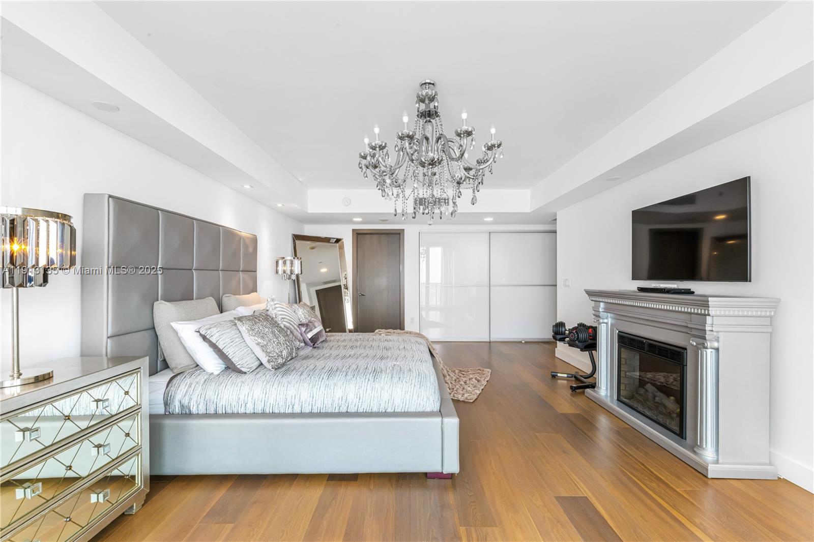 THE PENINSULA II CONDO - Residential