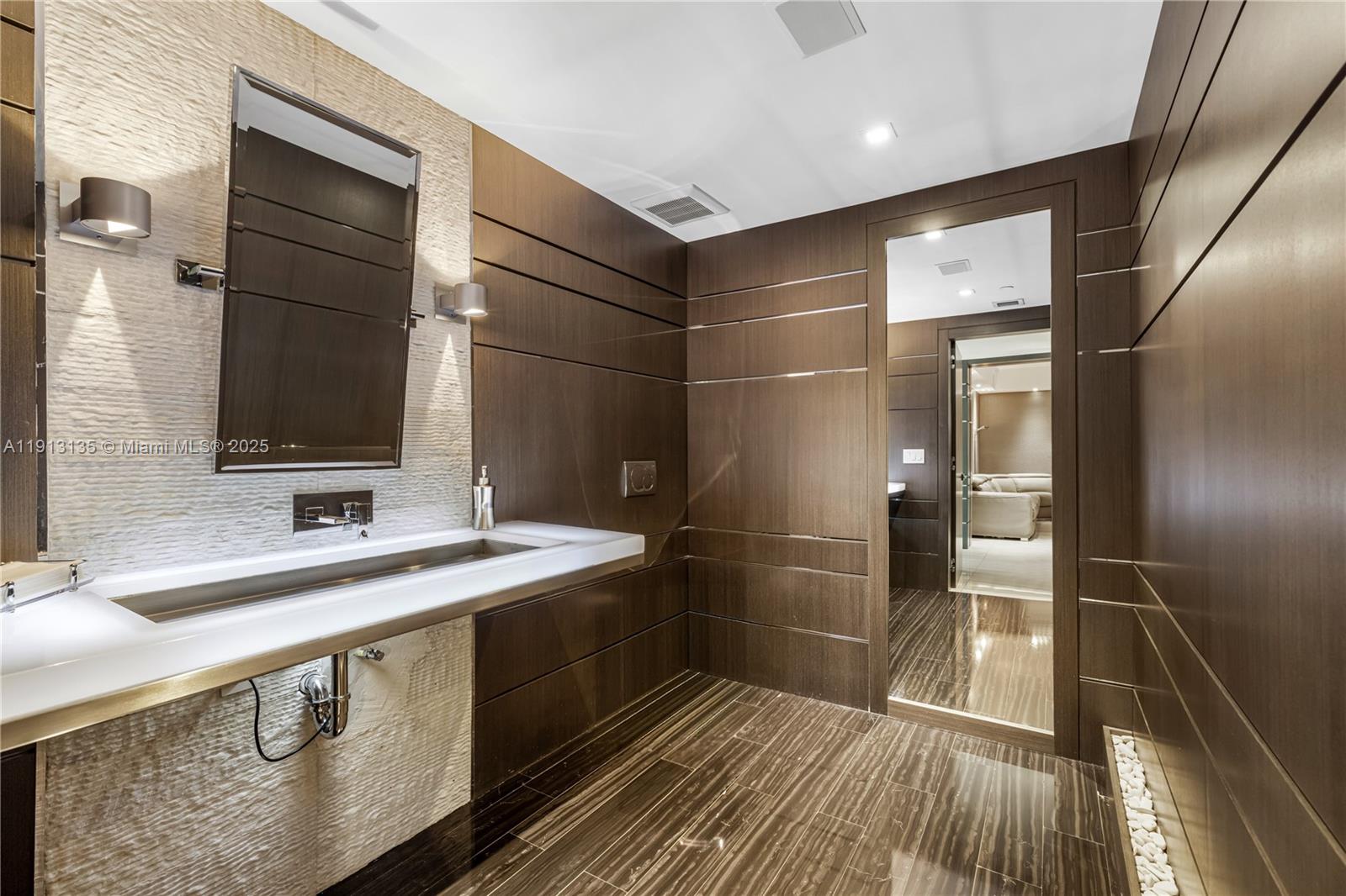 THE PENINSULA II CONDO - Residential